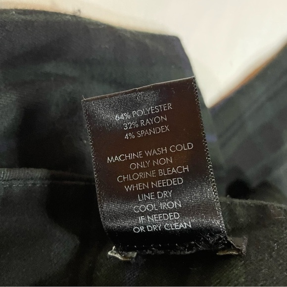 Ann Taylor Factory Black and Green Plaid Cropped Pants, Great for Fall or Winter - Picture 9 of 14